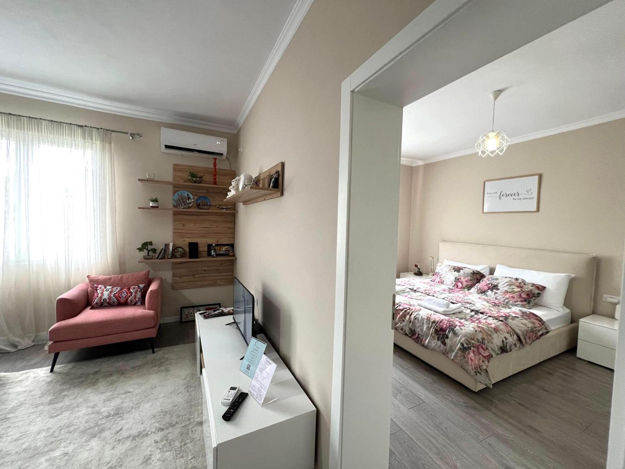 Cozy Flat Near Air Albania Stadium 1 Tirana Eksteriør billede